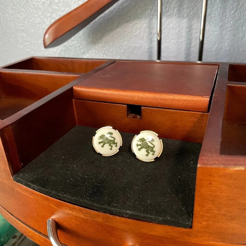 Vintage Ceramic Mens OS Green Lion Heraldic Gold Tone Cufflinks